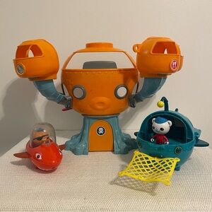 Octonauts octopod light blue base with 2 gups a & b